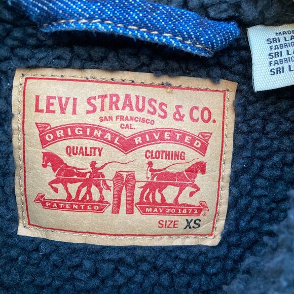 Levi's Black Sherpa Lined Denim Trucker Jacket - Women's Size XS - Picture 4 of 7